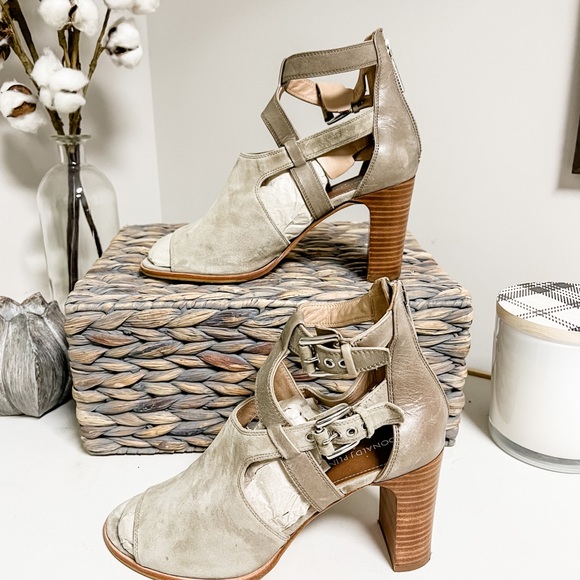 Donald J Pliner Gray Leather Suede Open Toe Buckle Bootie Size 8.5 NWOT - Picture 2 of 9